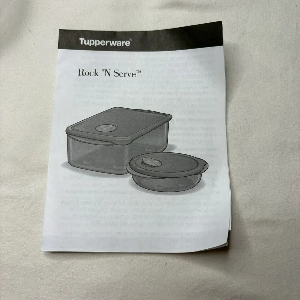 Tupperware: RockNServe Divided (2.25 C-4521A) Blue Seal-Microwave Safe New